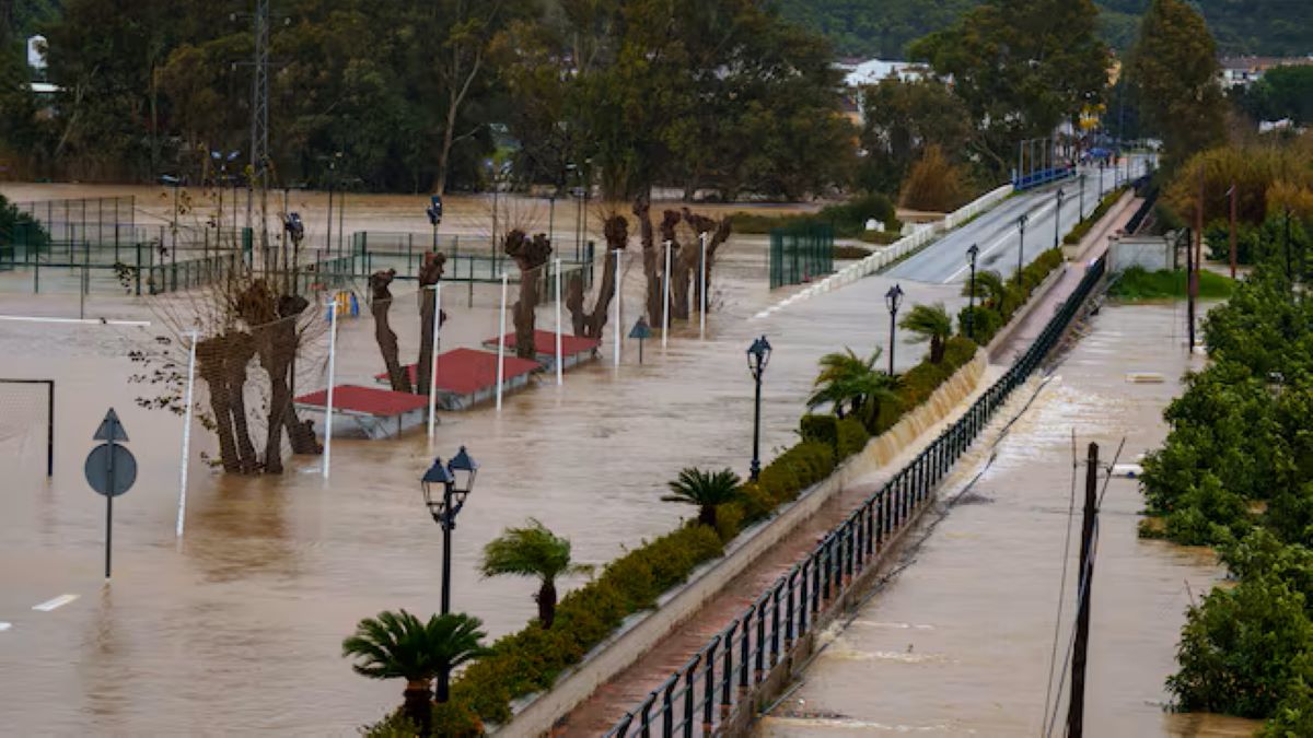 Más de 150 carreteras cortadas por inundaciones y desprendimientos por las lluvias. Foto: Agencias Más de 150 carreteras cortadas por inundaciones y desprendimientos por las lluvias