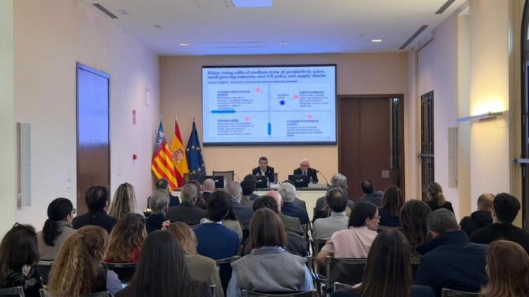 Expertos de la Cátedra Valenciaport UV apuntan a más protagonismo de las rutas europeas