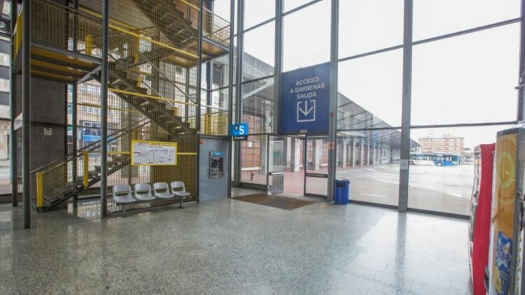 Un conductor denuncia ante Inspección de Trabajo «graves situaciones de riesgo» en la Estación de Autobuses de Avilés