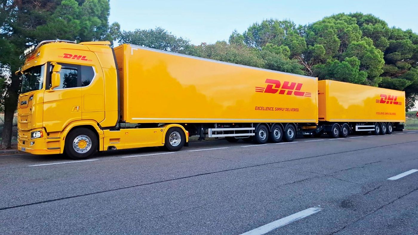 DHL eCommerce Spain refuerza su red de transporte con nuevas rutas Mega y Dúo Tráiler