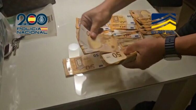 Desarticulada una organización que utilizaba empresas de transporte para camuflar y transportar droga