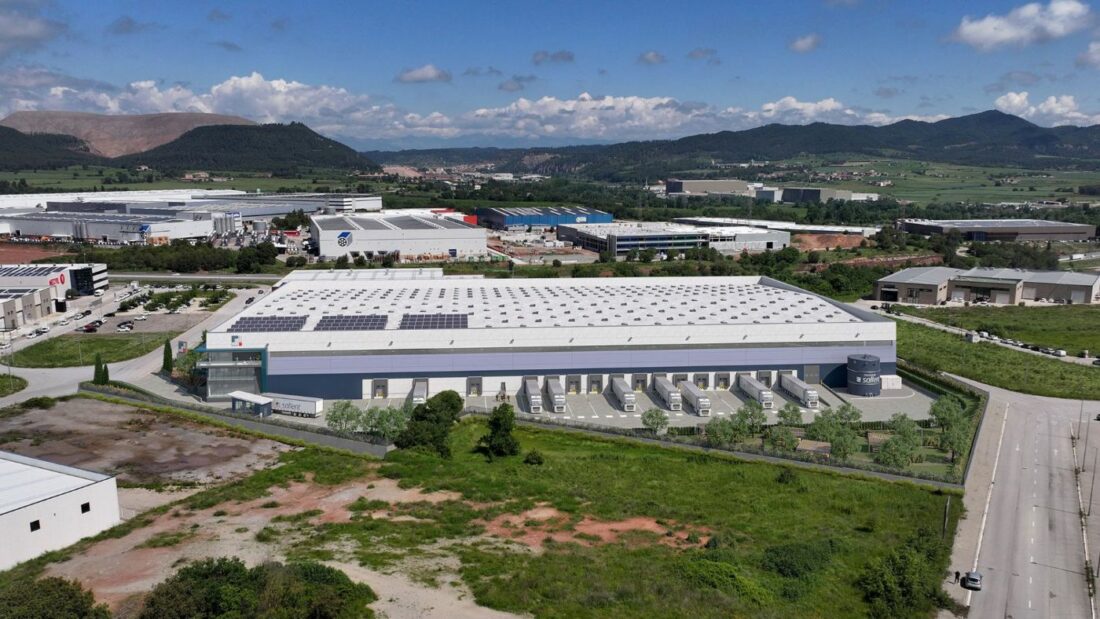 El mercado logístico frena el crecimiento y apuesta por la inversión inteligente en 2026