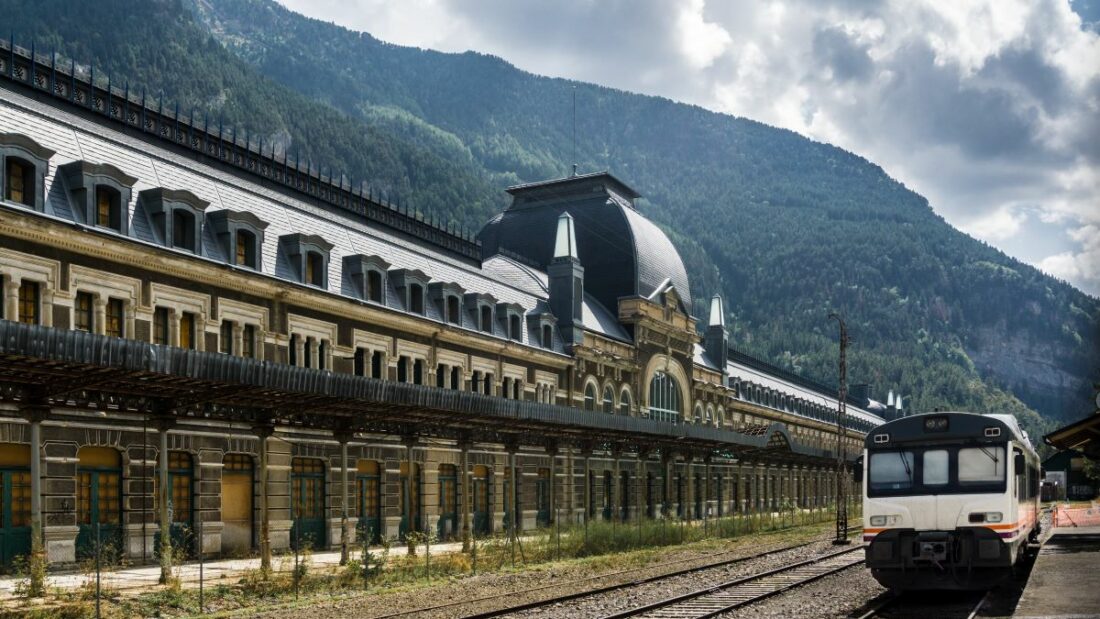 Europa decide el futuro del cruce ferroviario por los Pirineos