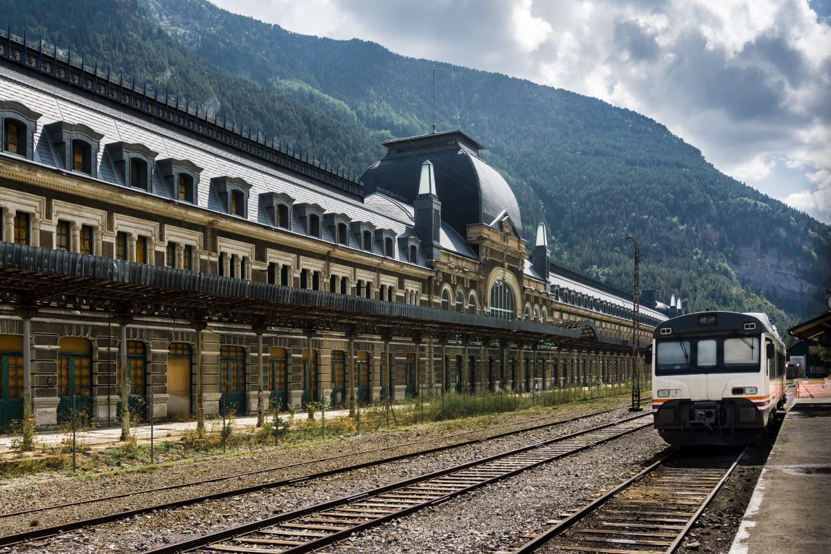 Europa decide el futuro del cruce ferroviario por los Pirineos. Foto de archivo Europa decide el futuro del cruce ferroviario por los Pirineos