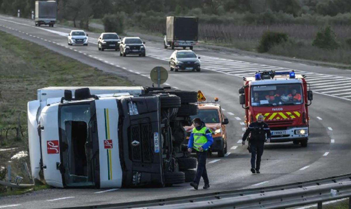 Francia alerta de interrupciones al tráfico de camiones por la tormenta Nils
