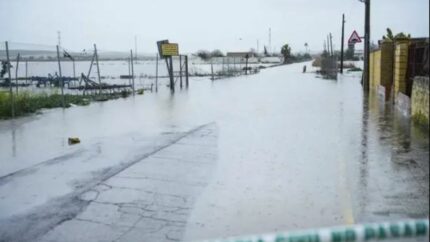13 comunidades, Ceuta y Melilla en alerta por lluvias, nieve, y viento este domingo por la borrasca 'Marta'