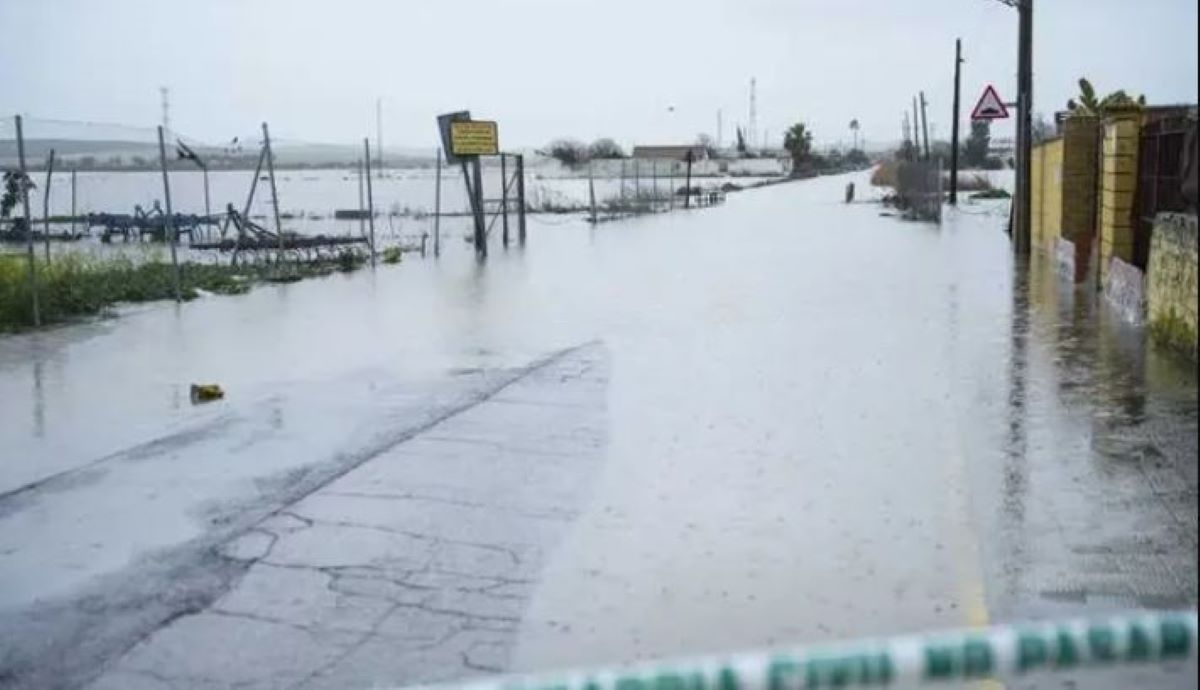 13 comunidades, Ceuta y Melilla en alerta por lluvias, nieve, y viento este domingo por la borrasca 'Marta'