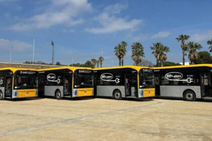 Monbus apuesta por la movilidad sostenible incorporando 232 autobuses eléctricos e híbridos