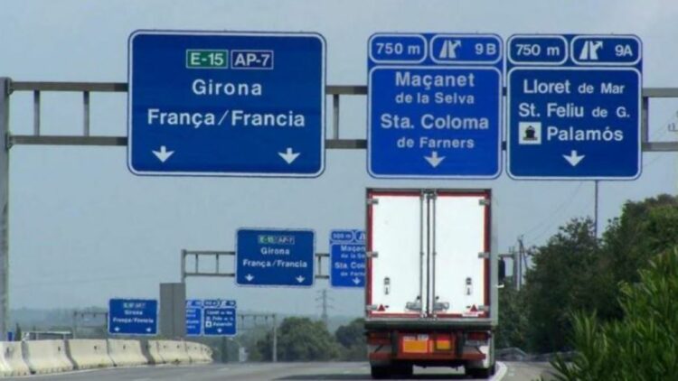 La Cámara de Comercio de Barcelona pide peajes para las autopistas ante su deterioro
