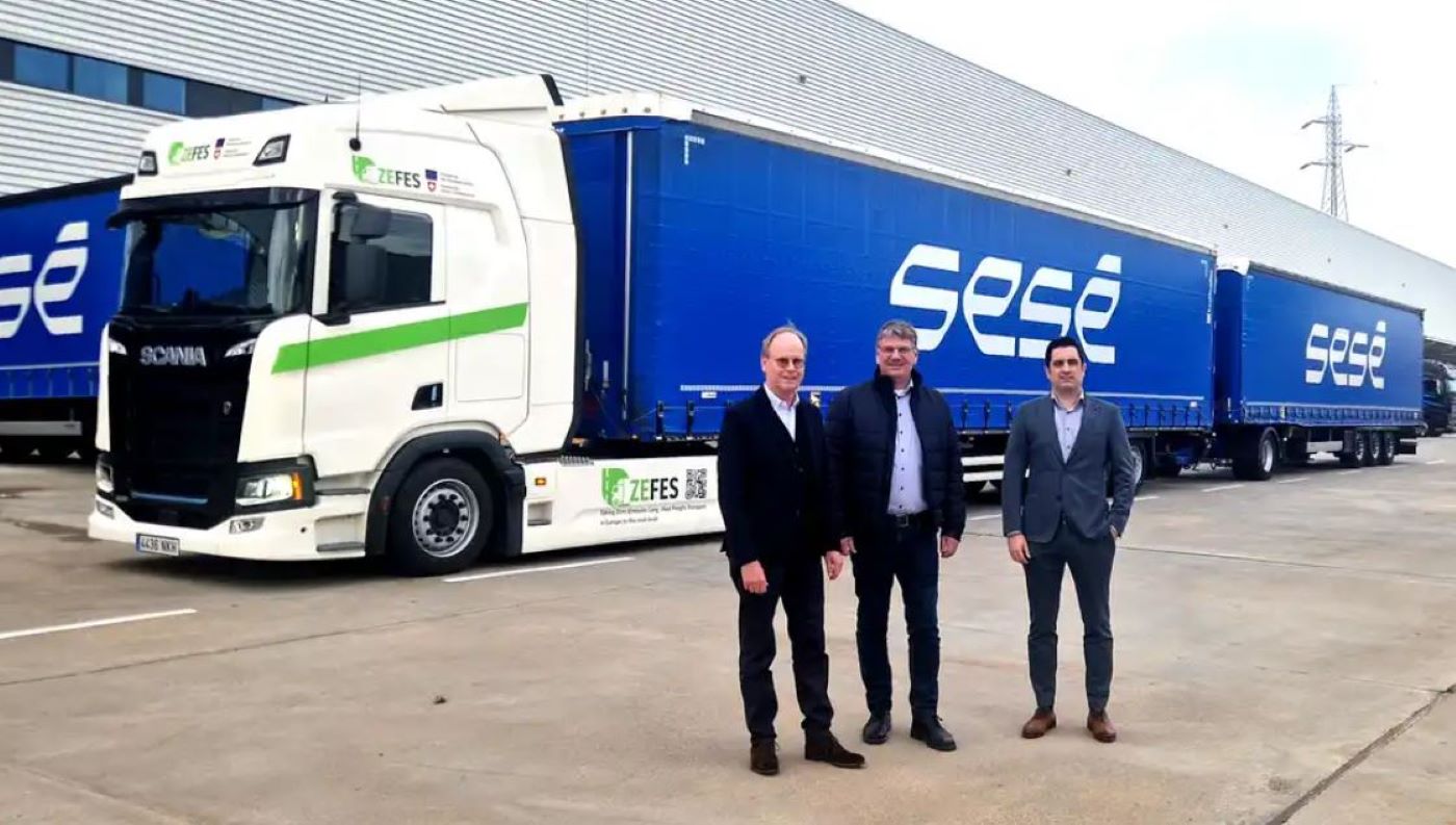 Sesé, Scania y ZEFES comienzan la primera prueba de duotráiler eléctrico en España