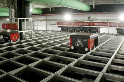 Swisslog presenta sus novedades en automatización de almacenes en LogiMAT 2026