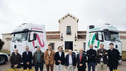 Transnoriega renueva su flota con 27 camiones Mercedes-Benz Actros 1853 LS GigaSpace ProCabin