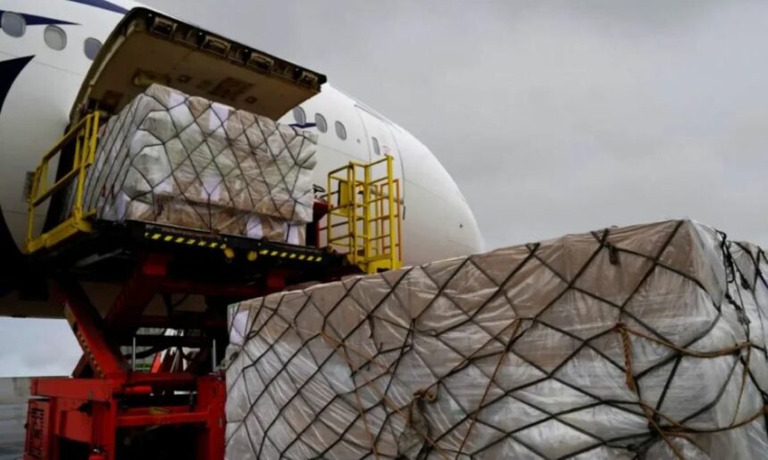Las tarifas del transporte aéreo siguen subiendo en medio de una recuperación parcial de la capacidad en el Golfo