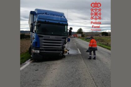 Un fallecido en la colisión entre un coche y un camión en la N-115