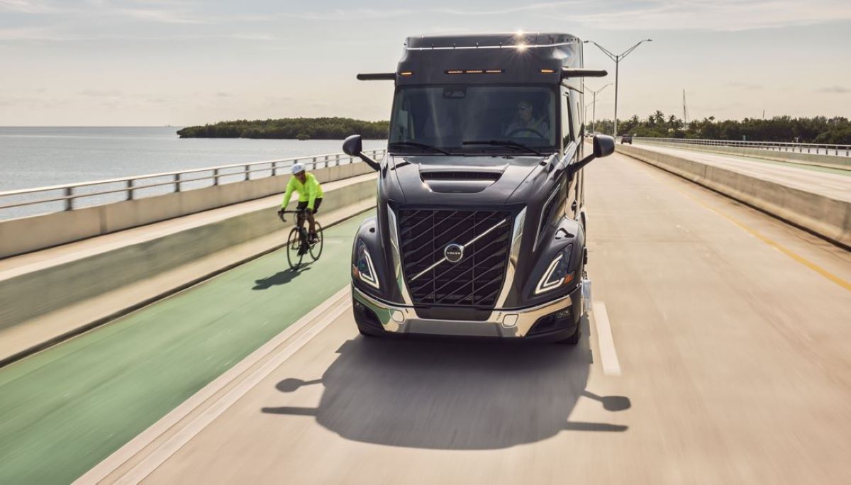 Volvo Trucks inicia la producción en EE. UU. del nuevo Volvo VNR