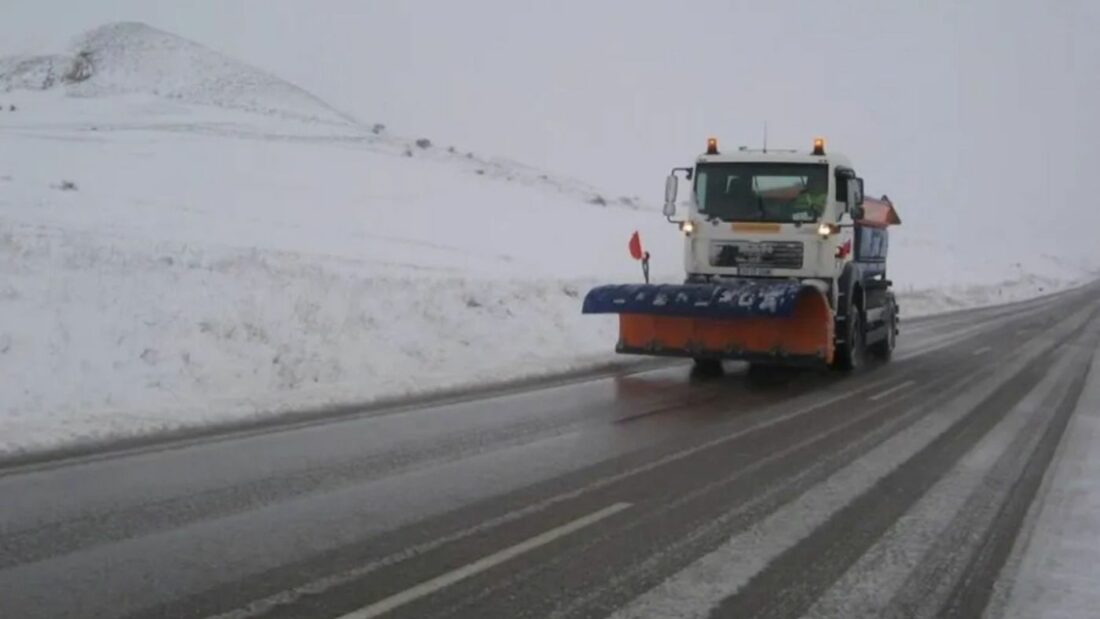 639 quitanieves y 114.089 toneladas de fundentes ante la previsión de nevadas en Castilla y León y Madrid