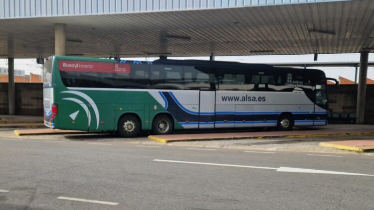 USO lamenta el estado de la flota de Autocares Castilla y León SAU