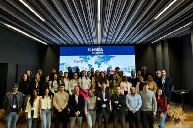 Alumnos de ENAE Business School visitan las instalaciones de El Mosca para conocer su operativa logística
