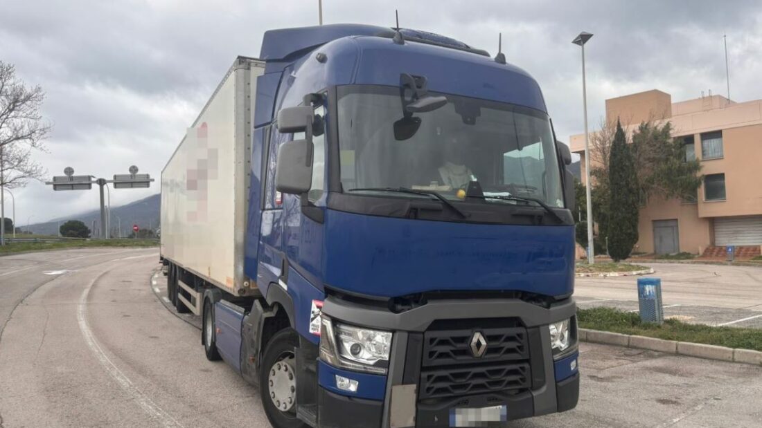 Multa de 47.011 euros a un camionero por 59 infracciones en el tacógrafo