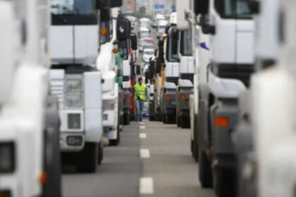 Las insuficientes medidas del Gobierno ponen en riesgo de colapso a 3.000 empresas de transporte y logística de Alicante