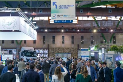 Europa avanza hacia camiones eléctricos en el transporte con una visión más verde para 2035