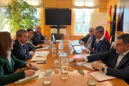 Acuerdos entre el Ministerio de Transportes y el CNTC en la reunión de hoy