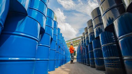 La Comisión Europea pide que los países coordinen medidas para garantizar el suministro de combustibles