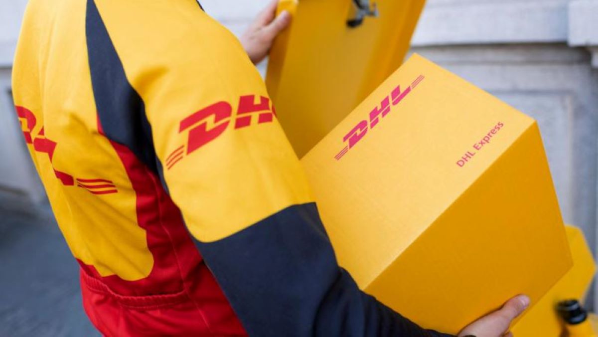 Hoy comienza la huelga en DHL Express en Países Bajos. Foto de archivo Hoy comienza la huelga en DHL Express en Países Bajos