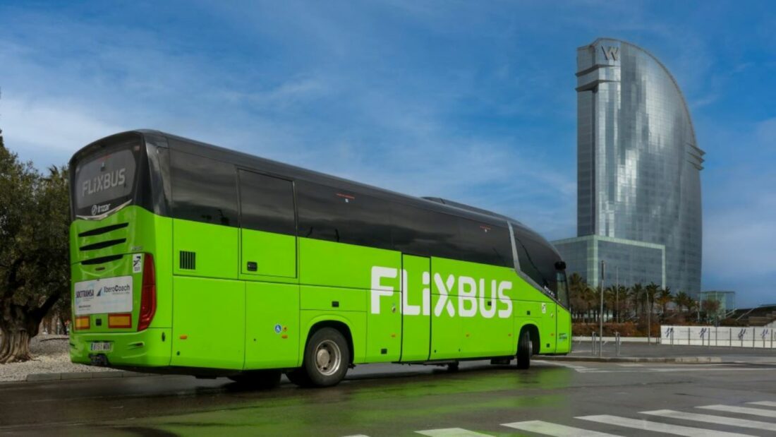Nuevas rutas internacionales de FlixBus para Semana Santa a Francia, Bélgica, Alemania y Suiza. Foto de archivo Nuevas rutas internacionales de FlixBus para Semana Santa a Francia, Bélgica, Alemania y Suiza