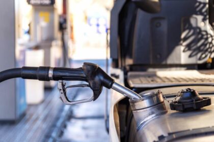 Los transportistas franceses piden que el gobierno tome medidas por el precio del gasóleo