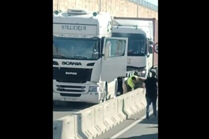 Pelea entre dos camioneros en el Puerto de Valencia