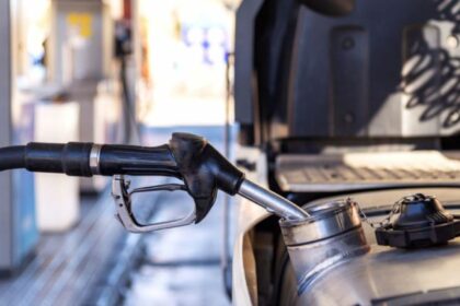 Así es el cálculo de actualización del precio del transporte en función de la variación del precio del combustible