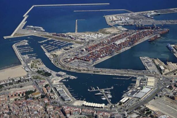 Valenciaport adjudica las obras de las instalaciones de la AEAT y la Guardia Civil en el puerto de València