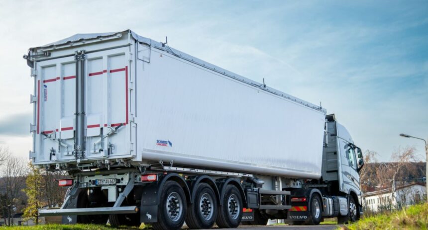 Schmitz Cargobull presenta la carrocería de aluminio mejorada para el semirremolque basculante S.KI AK LIGHT