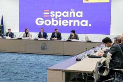 Aplazada la rueda de prensa del CNTC al ser convocado a una reunión urgente con el Gobierno