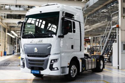 El fabricante chino de camiones Sinotruk comienza la producción en Europa