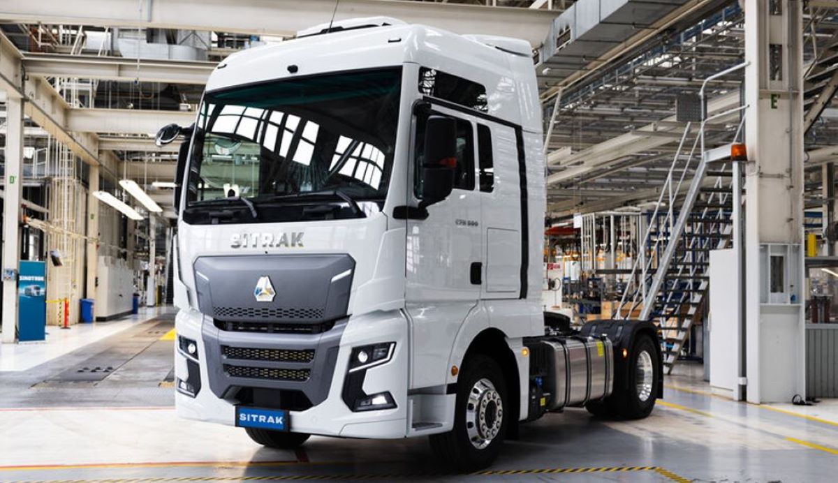 El fabricante chino de camiones Sinotruk comienza la producción en Europa