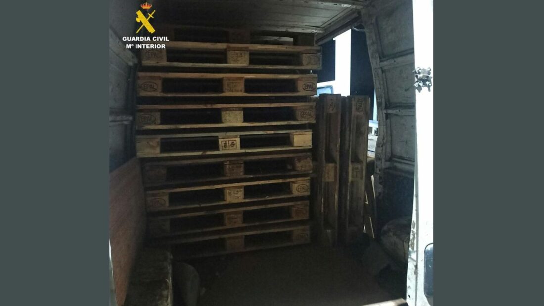 Tres detenidos por el robo de palés de camiones en áreas de servicio de Granada