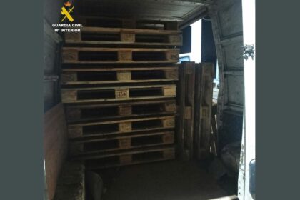 Tres detenidos por el robo de palés de camiones en áreas de servicio de Granada