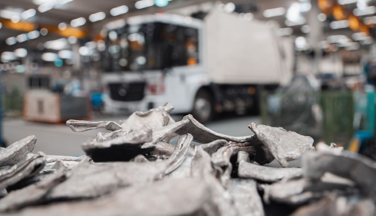 Un camión fabricado con materiales reciclados. Foto: Daimler Truck Un camión fabricado con materiales reciclados