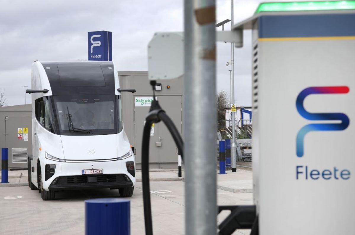 Windrose presenta su nuevo camión eléctrico en Reino Unido. Foto: Windrose Windrose presenta su nuevo camión eléctrico en Reino Unido