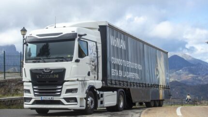 MAN sigue comprometido con el transporte con la sexta edición de las becas WoMAN