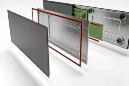 AUMOVIO y tesa desarrollan una solución adhesiva removible para pantallas de automóviles