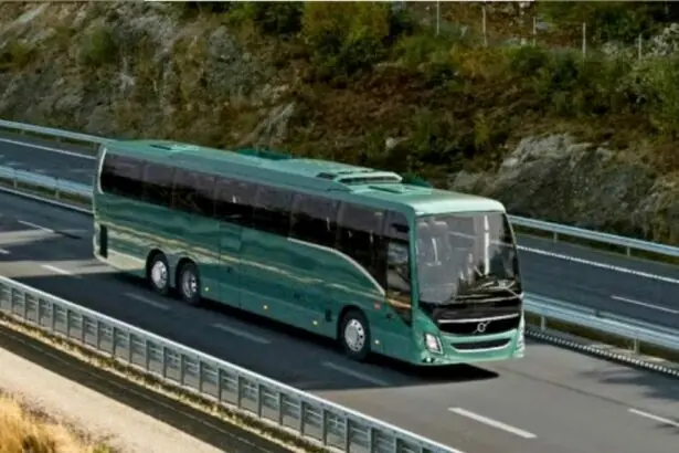 El nuevo autocar eléctrico de Volvo se estrena en la empresa sueca Vy flygbussarna