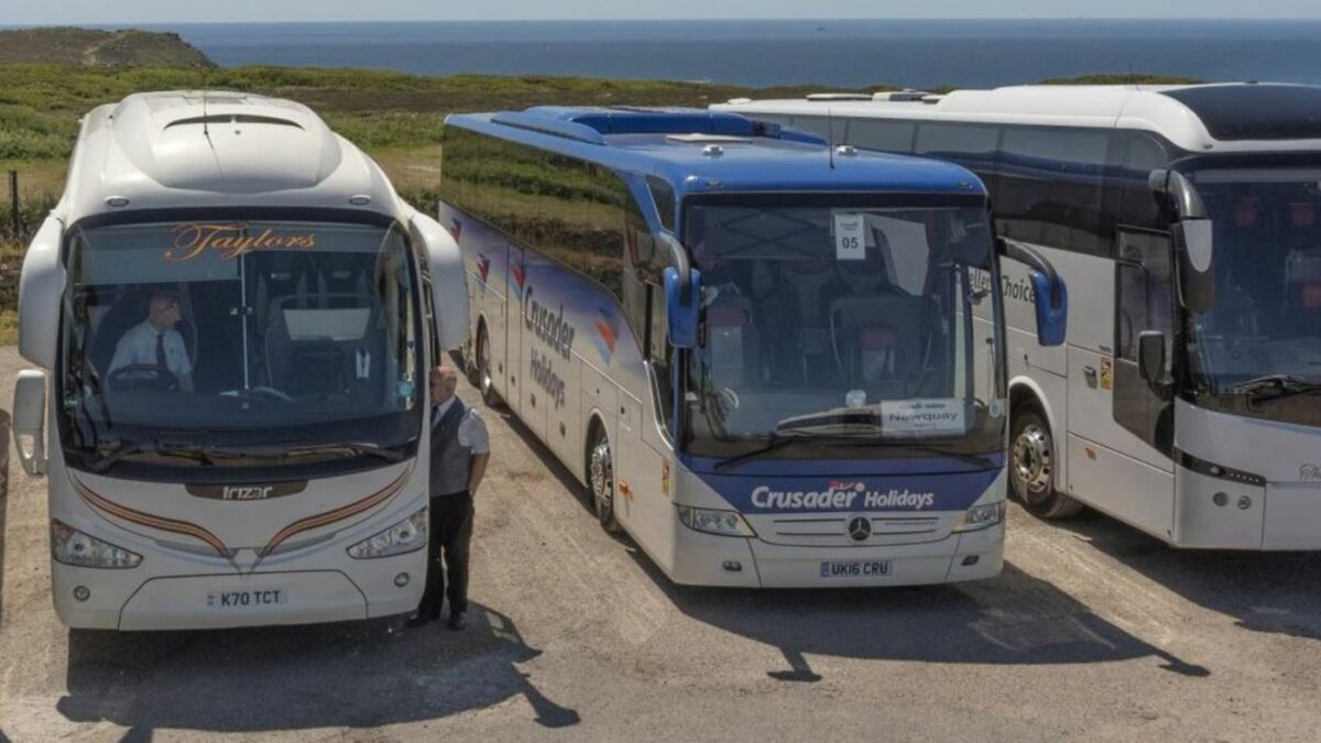 Reino Unido refuerza el papel de los autocares en el transporte público