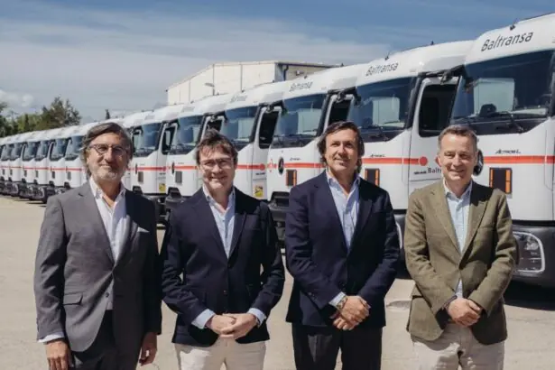 Baltransa incorpora a su flota 25 camiones Mercedes-Benz Actros 1846 LS StreamSpace ProCabin