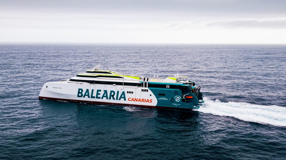 Baleària inicia las pruebas de navegación del fast ferry Mercedes Pinto