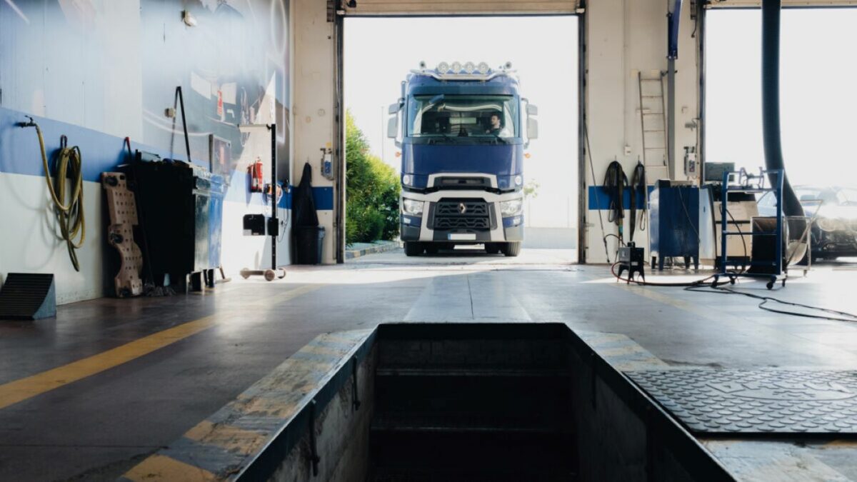 El 32% de los camiones y el 28,7% de las furgonetas circulan sin pasar la ITV