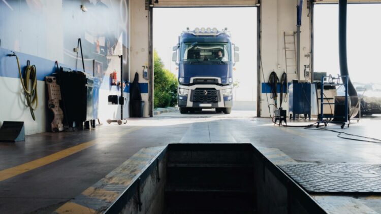 El 32% de los camiones y el 28,7% de las furgonetas circulan sin pasar la ITV