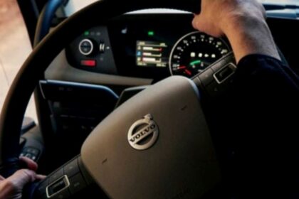 Irlanda amplía los tiempos de conducción y descanso a los camioneros por las bloqueos de días pasados